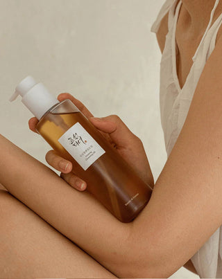 Odżywczy olejek do demakijażu z żeń-szeniem Ginseng Cleansing Oil Beauty of Joseon_3