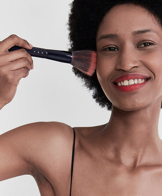 SAY Makeupecset a smink púderrel vagy 12-es kiemelővel történő befejezéséhez - 2