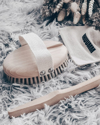 Testmasszázs kefe bükkfa atawa rosttal és levehető bottal No. 2 Hhuumm - 2