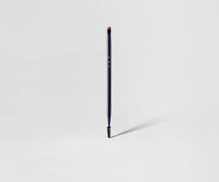 Kéthegyű szemöldökkefe az 1. számú Say Makeup megjelenés pontos kiemeléséhez - 1