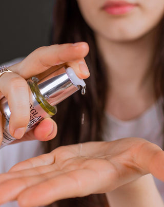 Kisimító hajelixír hialuronsavval és vegán Auna selyemmel - 2