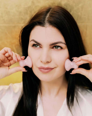 Természetes rózsakvarcból készült arcmasszázs gomba Crystallove - 2