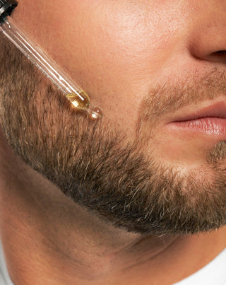 Szakállolaj argánolajjal és E-vitaminnal, amelyek lágyítják és ápolják a Monolit