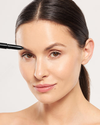 Nutridome rizsolajjal és lamináló hatással rendelkező fekete szemöldök viasz ceruzában. - 2