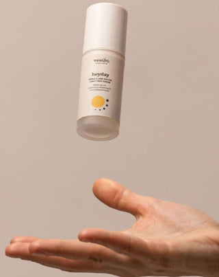Tápláló, megvilágító Heyday arcszérum antioxidánsokkal és hármas vittel. C 30 ml Resibo - 3