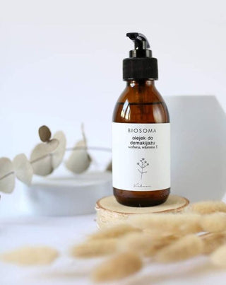 Sminklemosó olaj verbénával és licsiolajjal, amely szabályozza a faggyú Biosoma termelését - 2