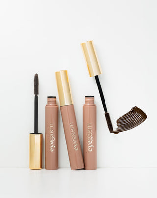 Maskara z odżywką 2w1 Eyegasm Brown stymulująca wzrost rzęs Paese