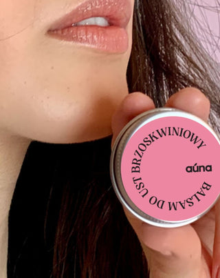 Barack ajakbalzsam, amely hidratálja és megakadályozza az Auna ajkak repedezését - 3