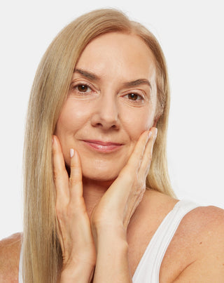 Aggie színváltó ajakbalzsam hialuronsavval és E-vitaminnal - 2