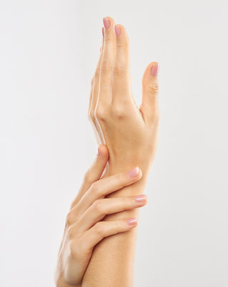 Orphica Touch regeneráló körömerősítő, amely erősíti a körömlemezt és ápolja a kutikulát - 3