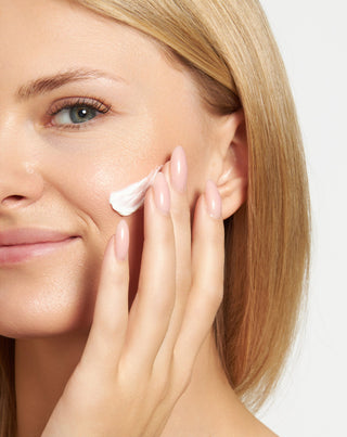 Orphica Timeless hármas hatású ránctalanító nappali krém SPF 20 szűrővel - 3